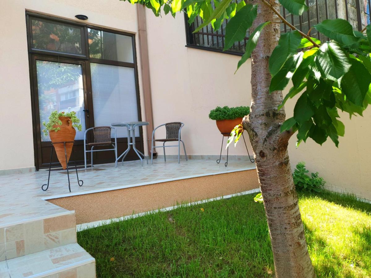 Nilena Apartmani 斯梅代雷沃 外观 照片