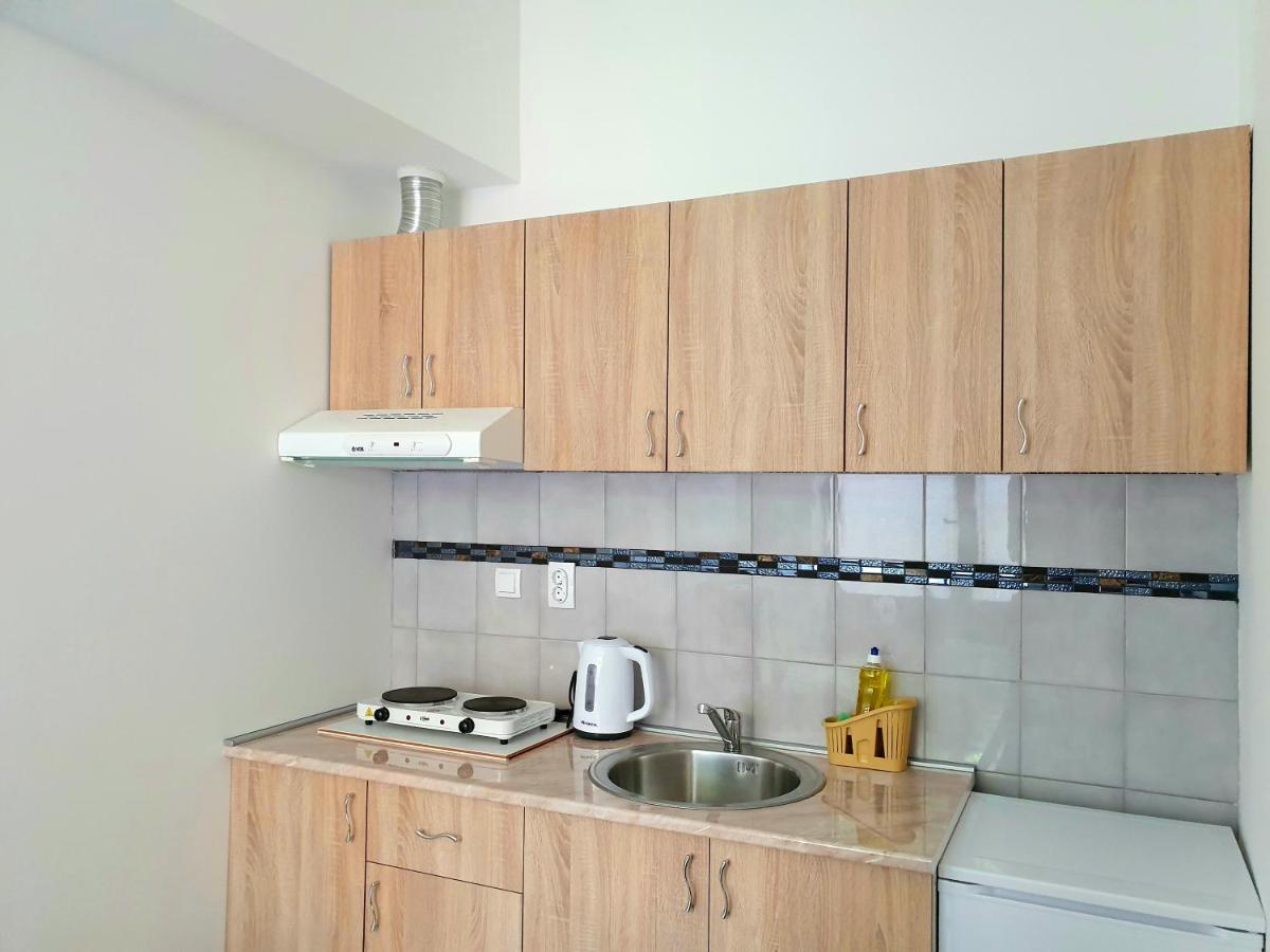 Nilena Apartmani 斯梅代雷沃 外观 照片
