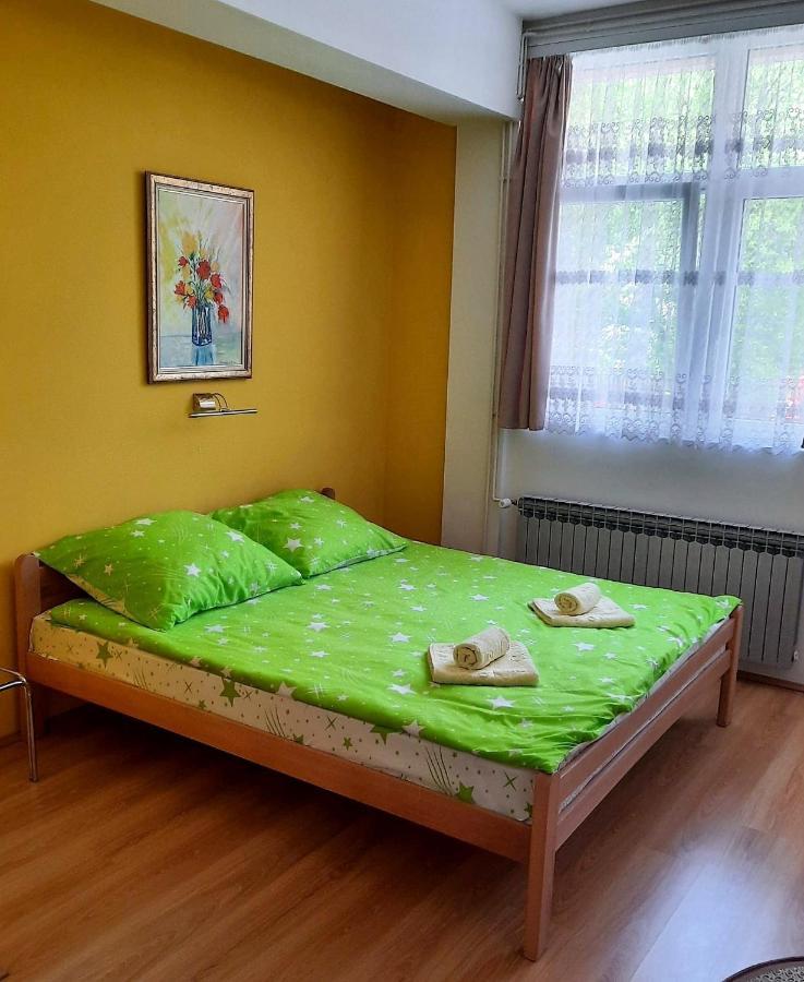 Nilena Apartmani 斯梅代雷沃 外观 照片